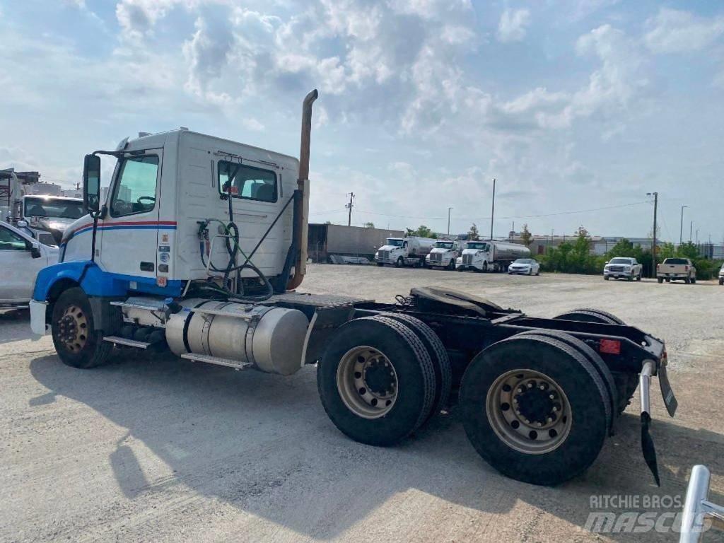 Volvo VNL Trekkers
