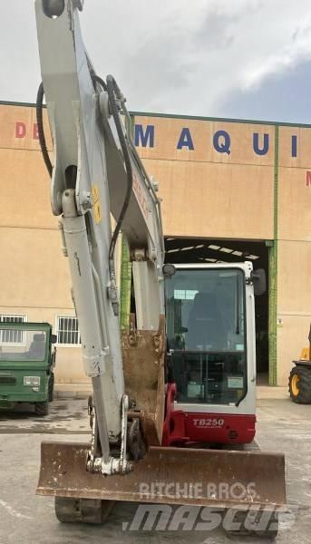 Takeuchi TB 250 Minigraafmachines < 7t