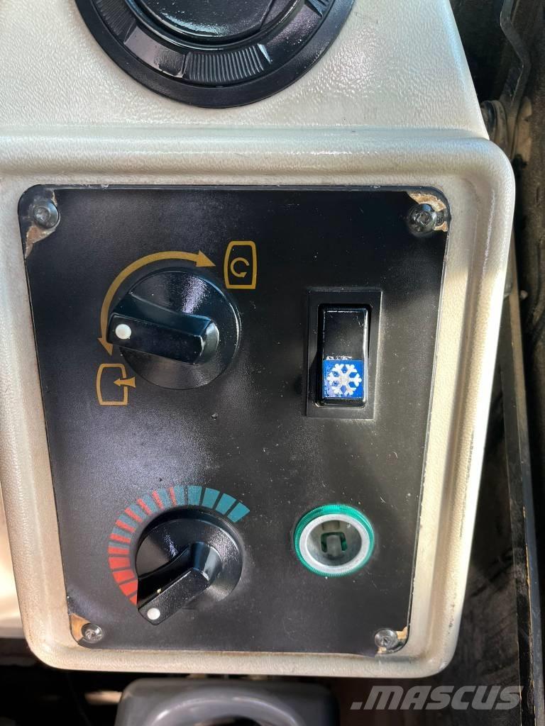 JCB JS 160 W Wielgraafmachines