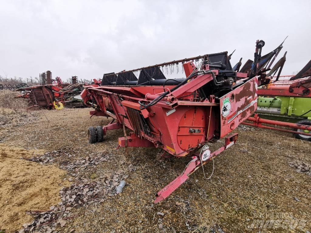 CASE 2388 + heder Maaidorsmachines