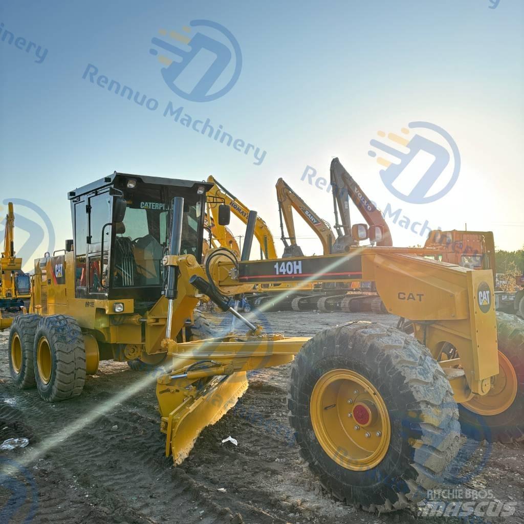 CAT 140H Graders
