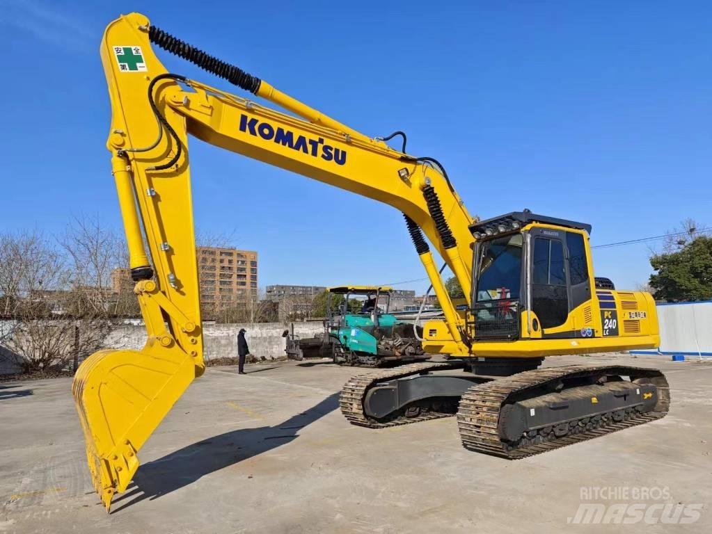 Komatsu PC 240-8 Rupsgraafmachines