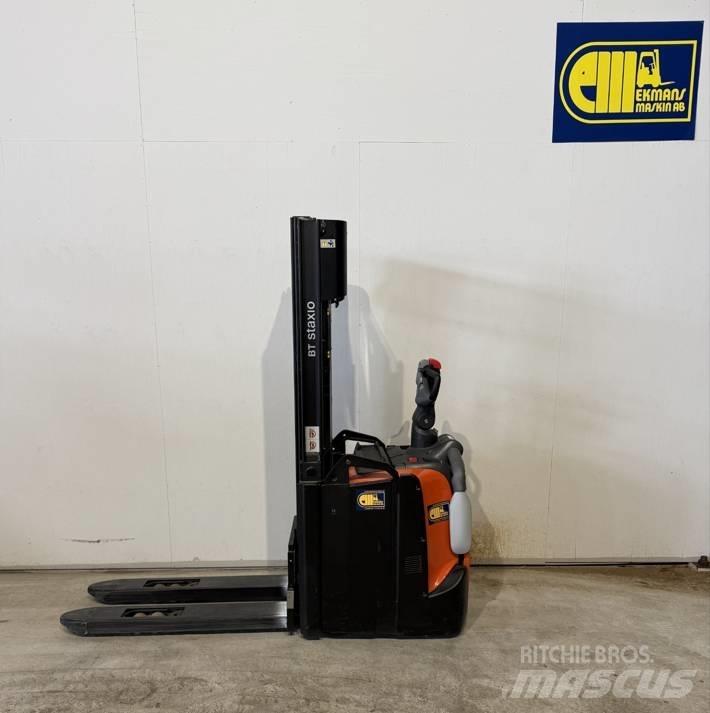 BT Truck SPE 120 L Stapelaar meeloop