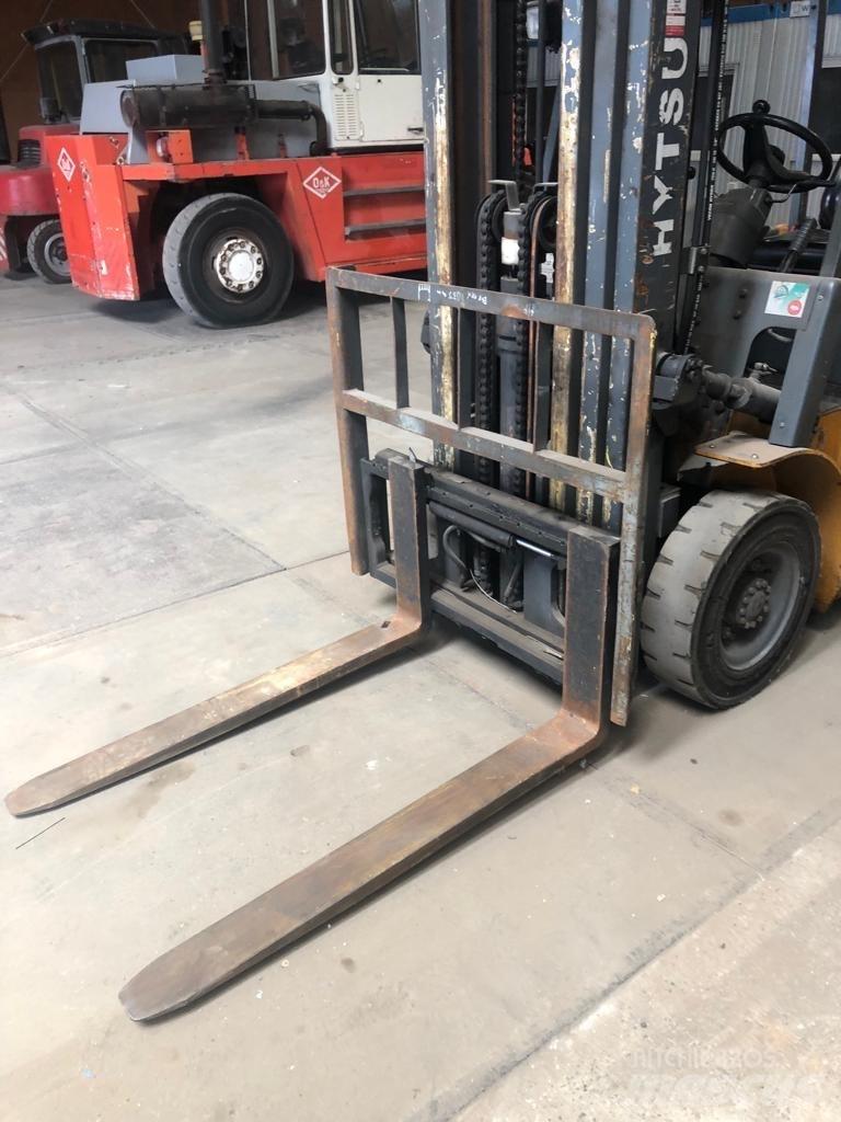 Hytsu CPD 25 Elektrische heftrucks