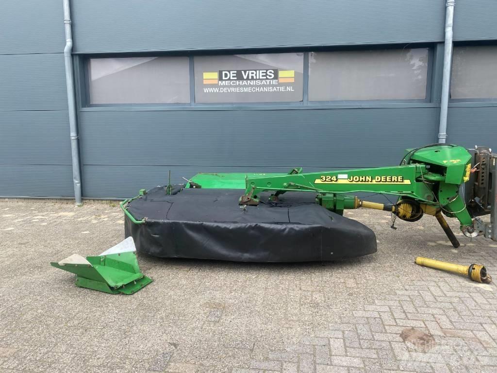 John Deere 324 Maaiers