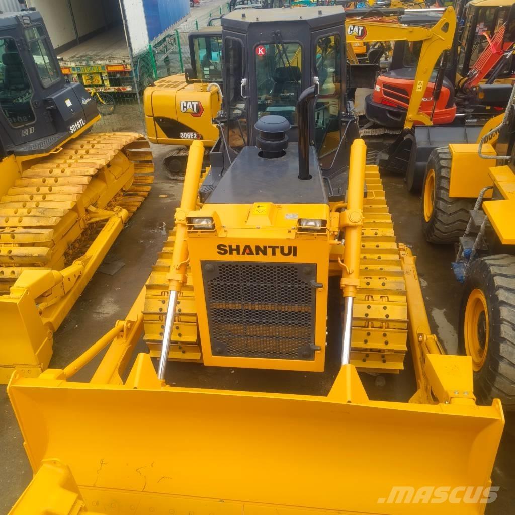 Shantui SD 16 Rupsdozers