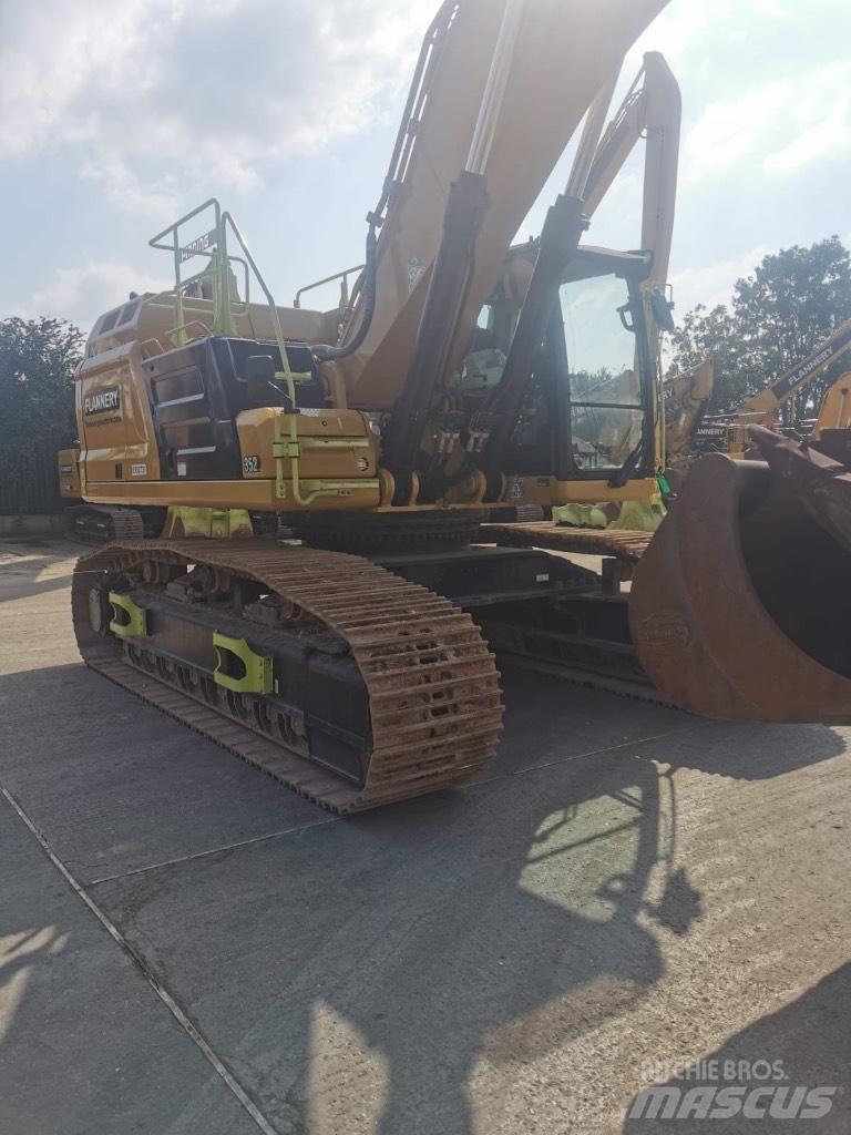 CAT 352 Rupsgraafmachines