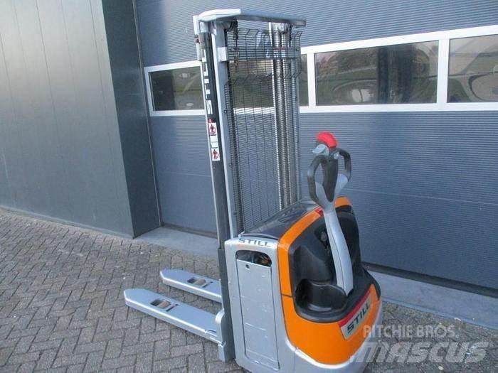 Still EXV 14C Stapelaar meeloop