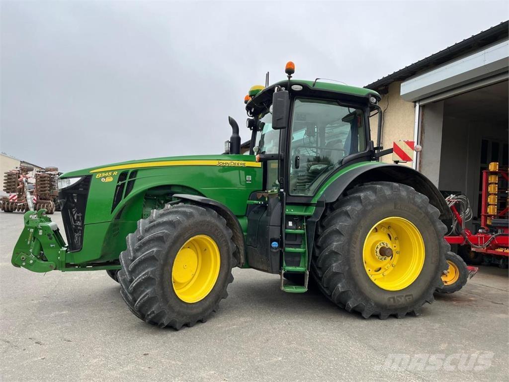 John Deere 8345R Tractoren