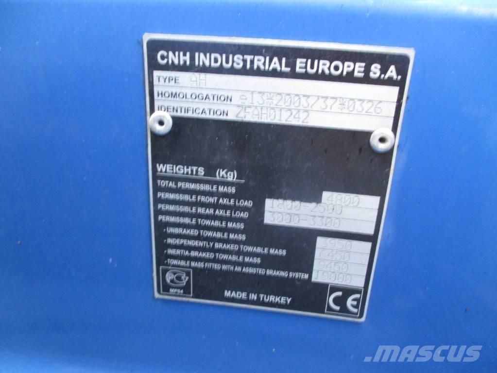 New Holland T 4.65 Tractoren