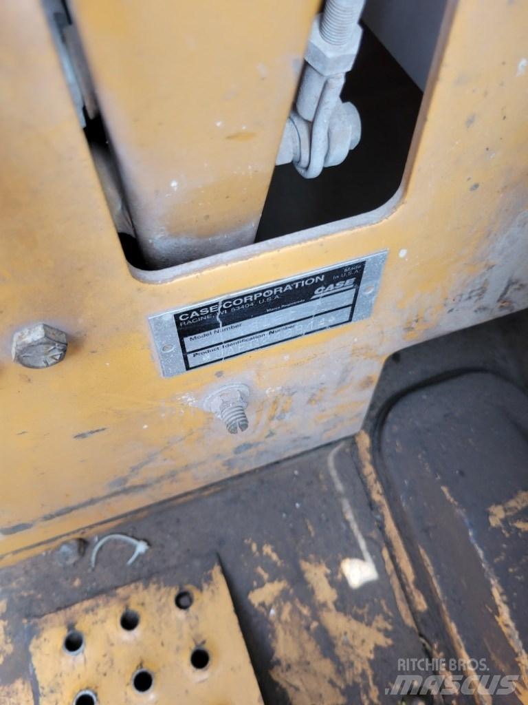 CASE 1845 C Schrankladers