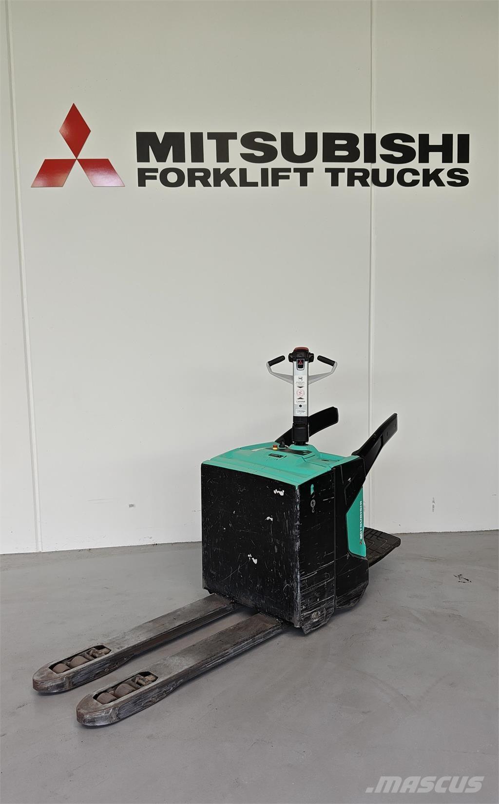 Mitsubishi PBV20N2 Platform truck