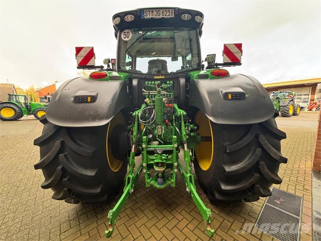 John Deere 6R215 Tractoren