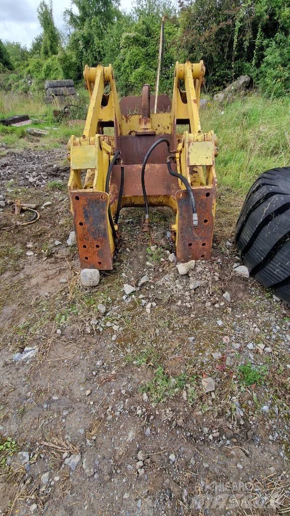 Komatsu D85 Chassis en ophanging