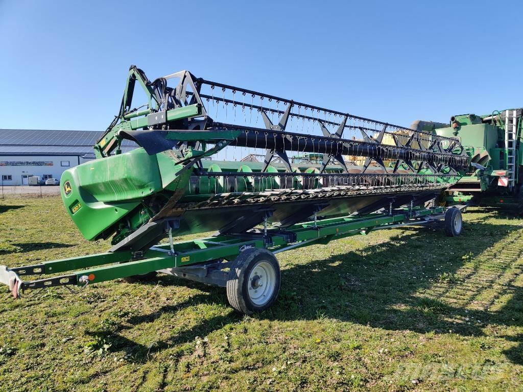 John Deere T670i Maaidorsmachines