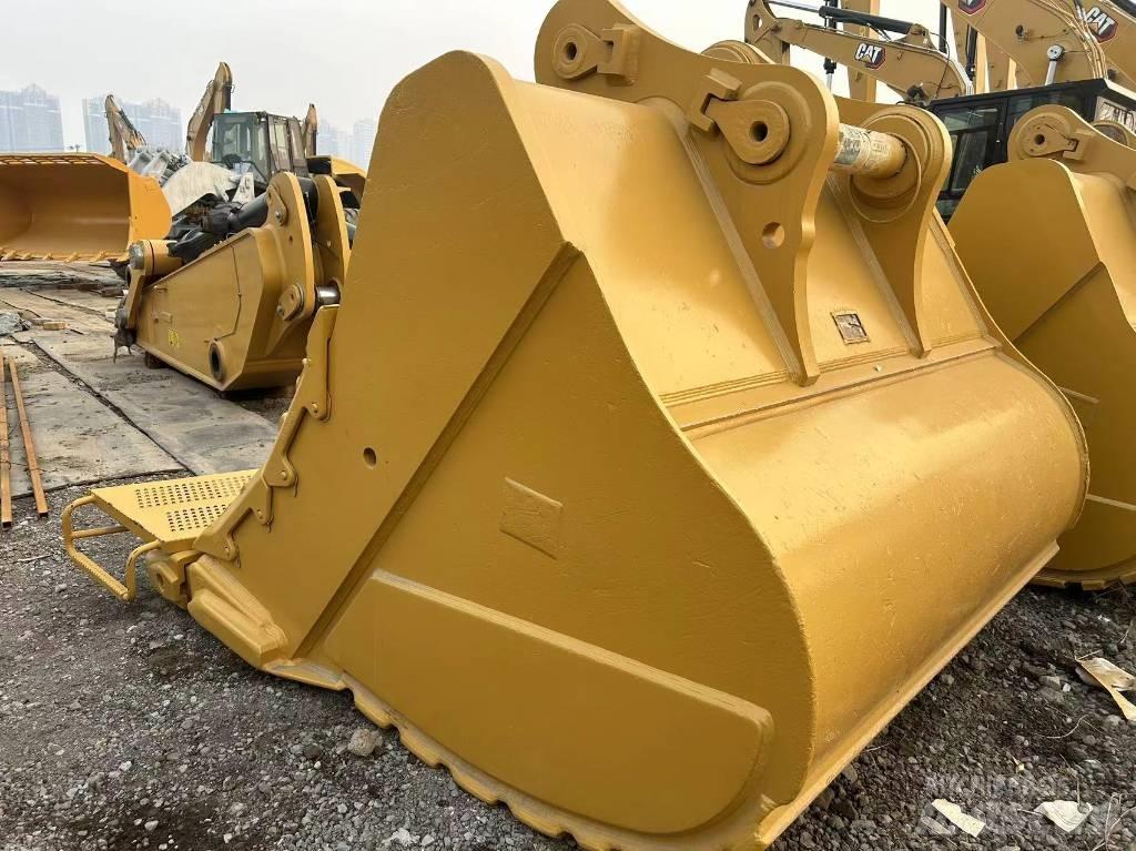CAT 2020 CAT 390F Wielgraafmachines