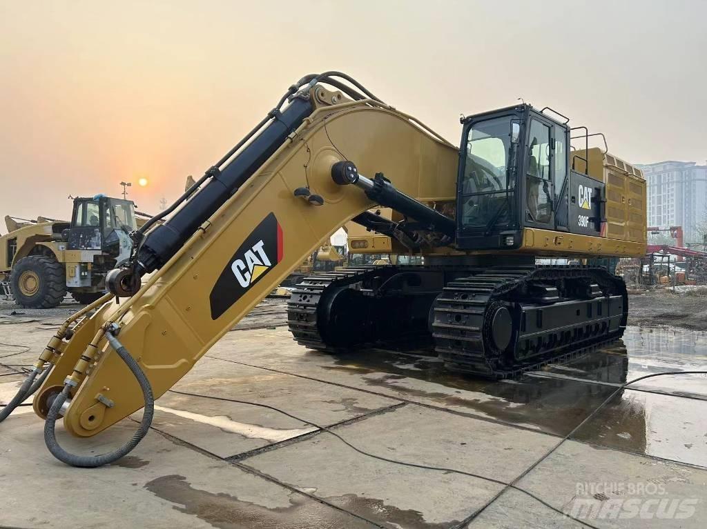 CAT 2020 CAT 390F Wielgraafmachines