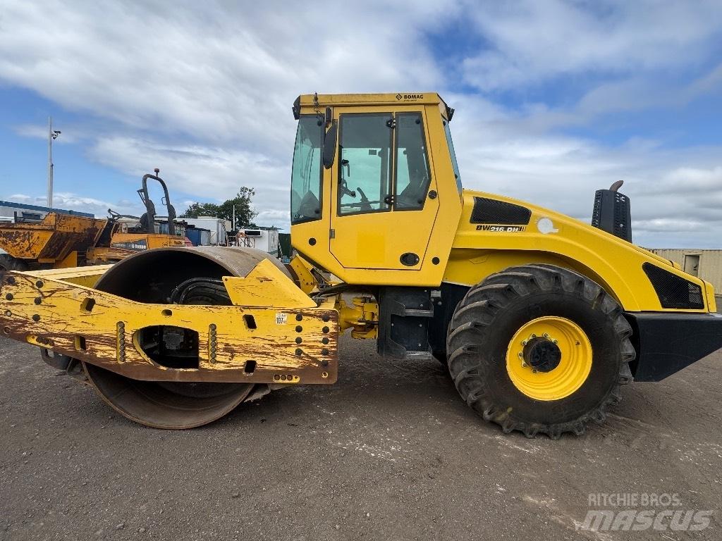 Bomag BW 216 D H-4 Trilrolwalsen
