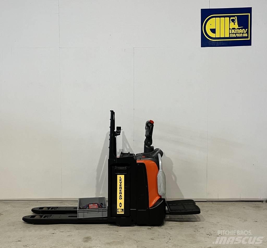BT Truck LPE220 Meerij pallettruck met platform