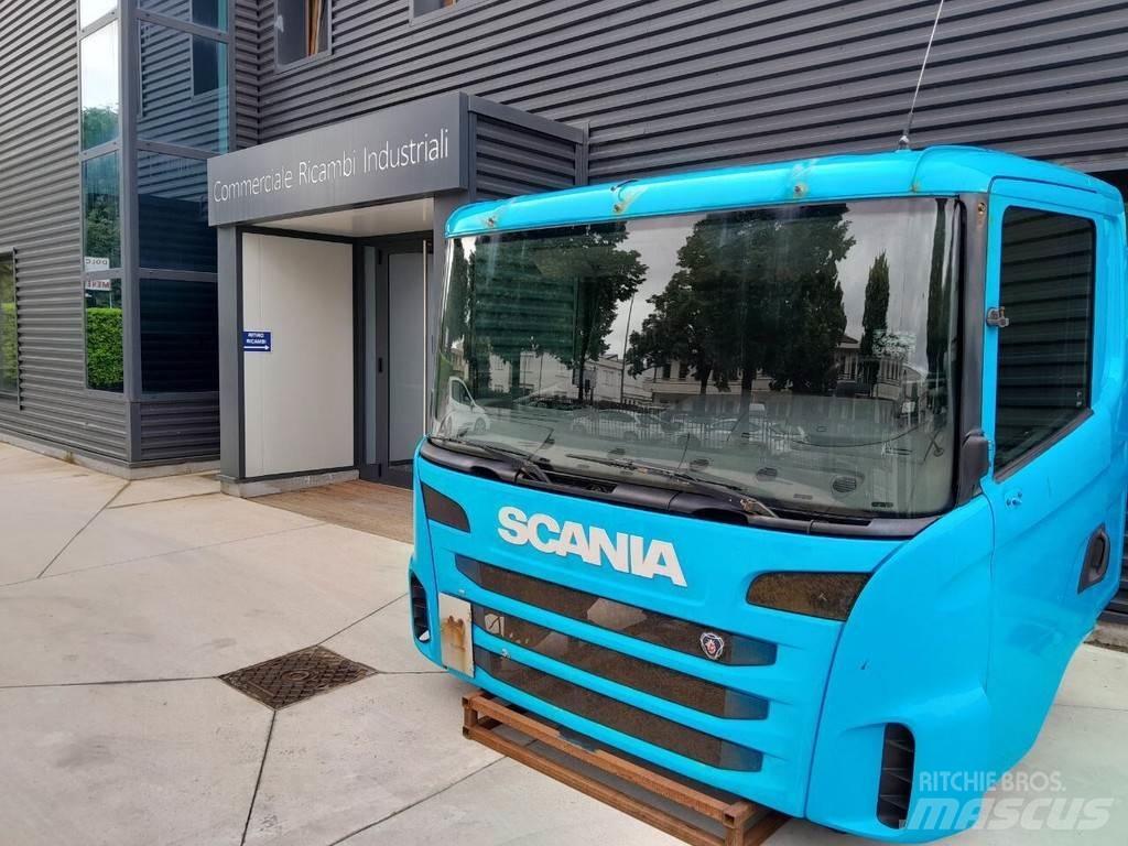 Scania CG16 Cabine en interieur