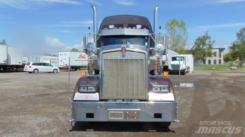 Kenworth W 900 Trekkers