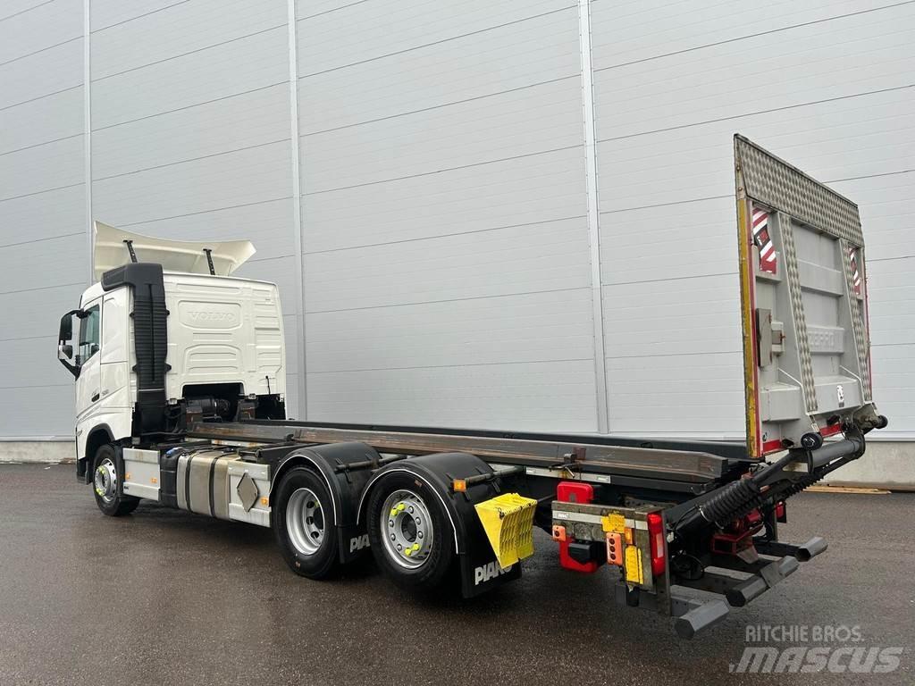 Volvo FH Containertrucks met kabelsysteem