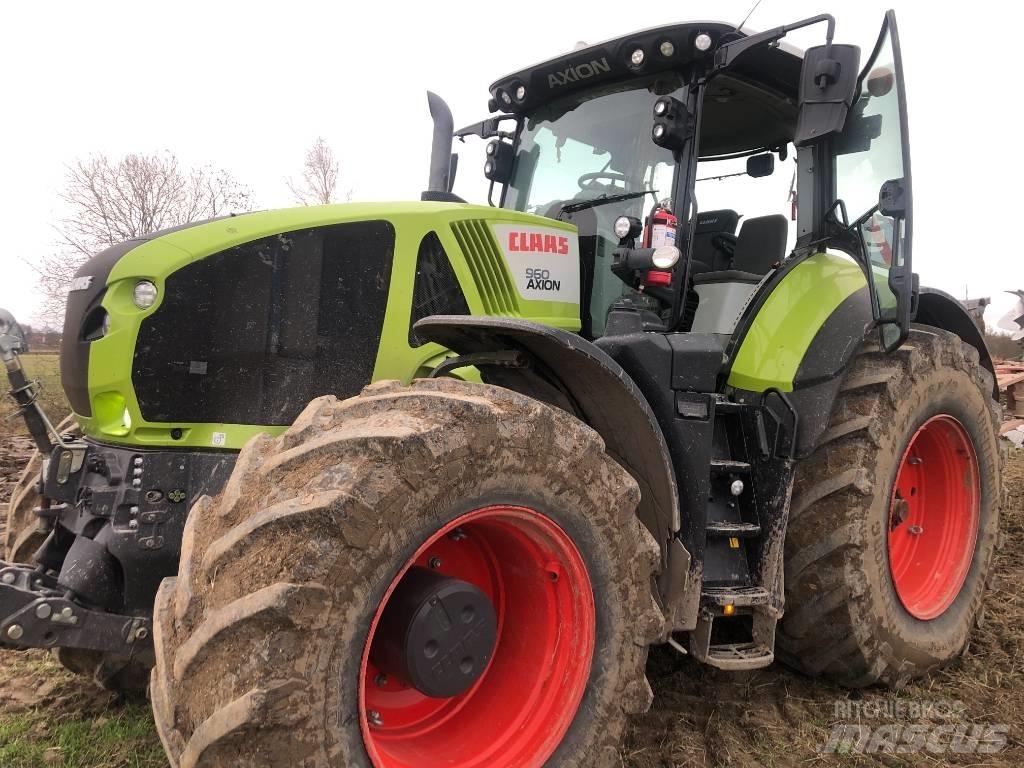 CLAAS 960 Axion Tractoren