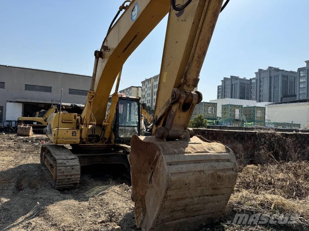 CAT 330 C Rupsgraafmachines