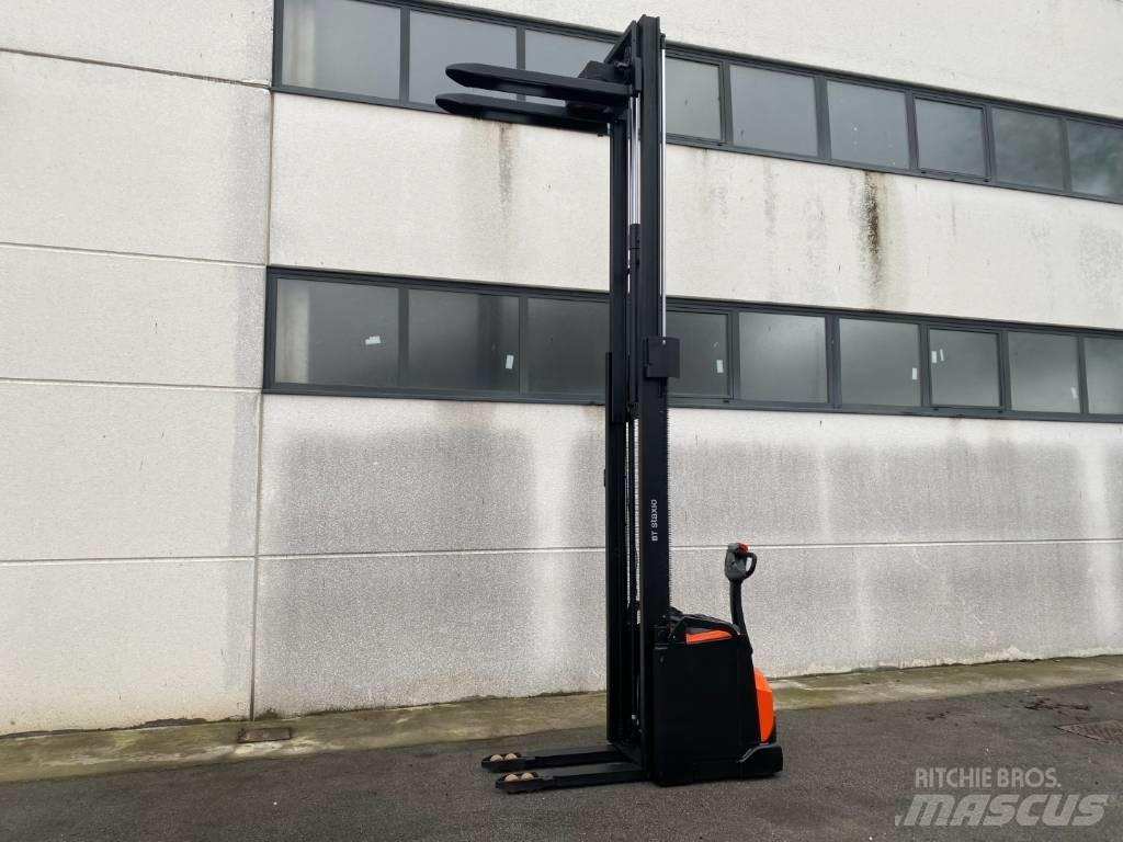 Toyota SWE160 Stapelaar meeloop