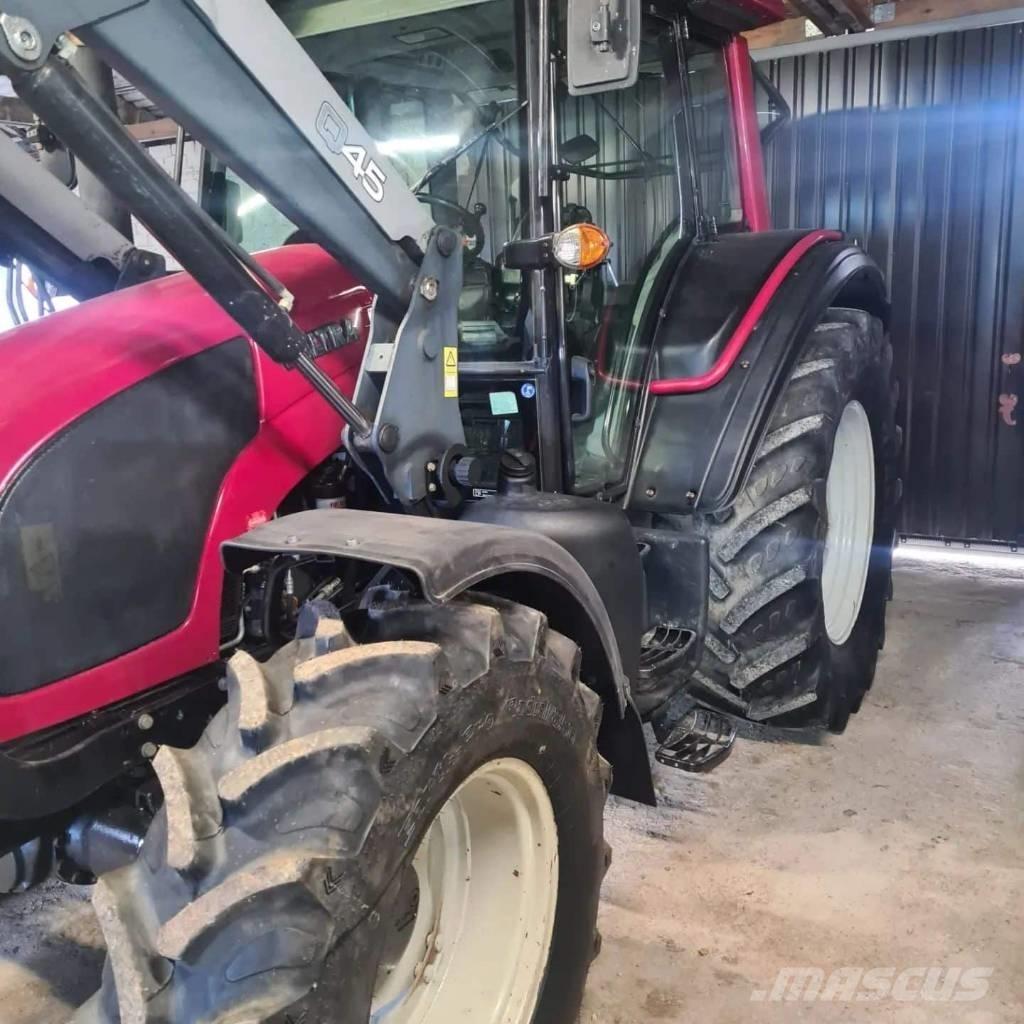 Valtra T 174 Tractoren