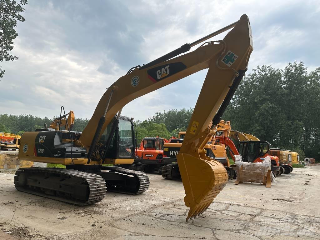CAT 320D Rupsgraafmachines