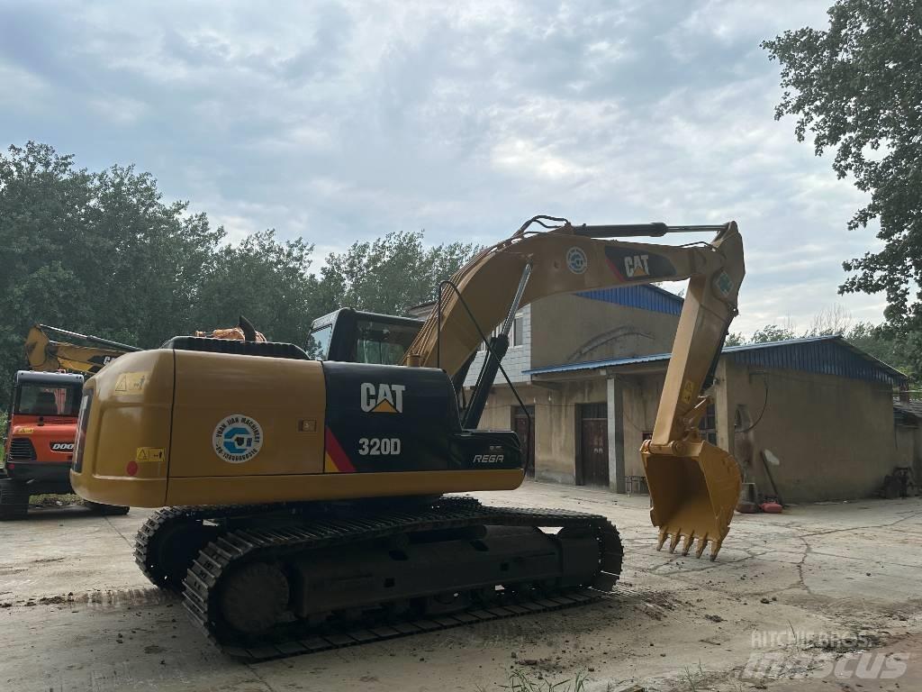 CAT 320D Rupsgraafmachines