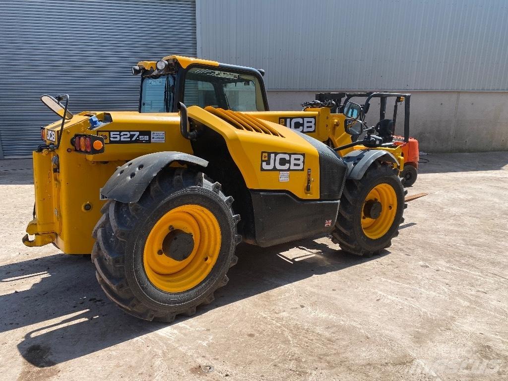 JCB 527-58 Agri Verreikers voor landbouw