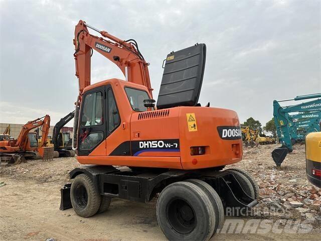 Doosan DH150W Wielgraafmachines