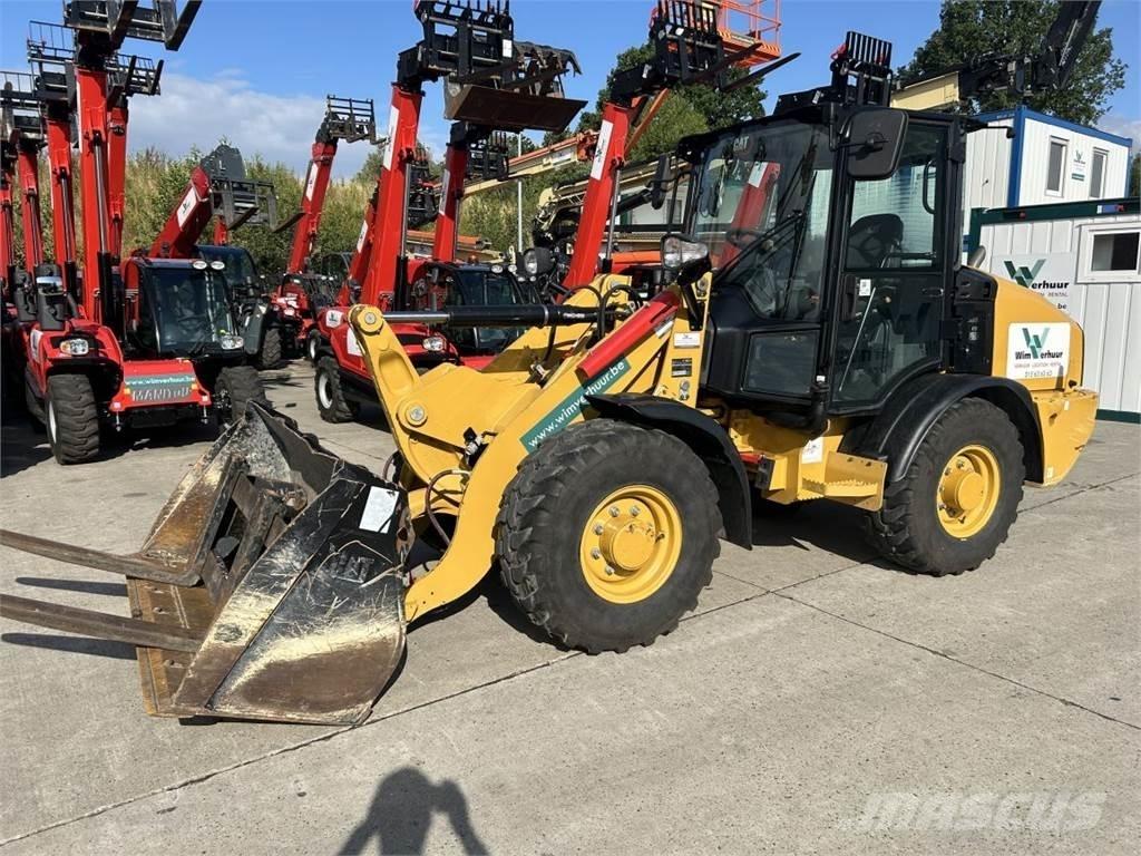 CAT 906 (9145) Knik- en schrankladers