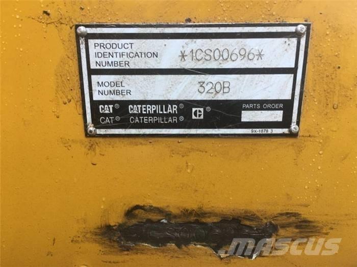 CAT 320 B Rupsgraafmachines