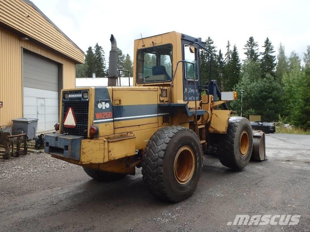 Komatsu WA 250-1 Wielladers