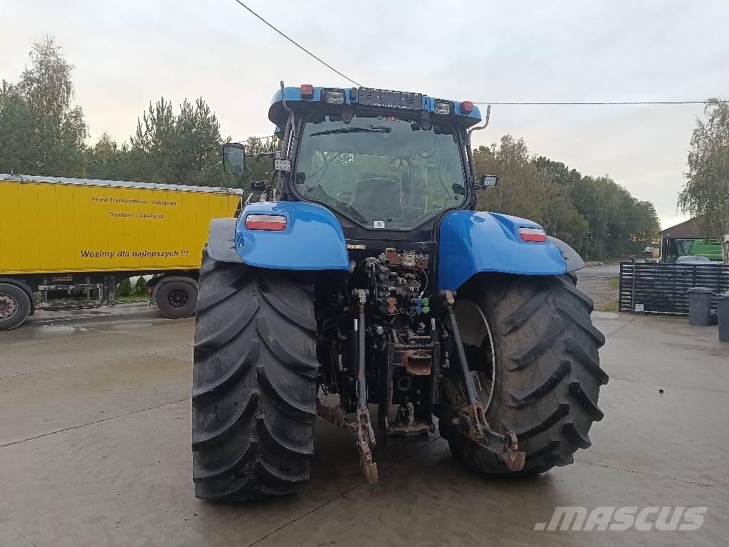 New Holland T 7050 Tractoren
