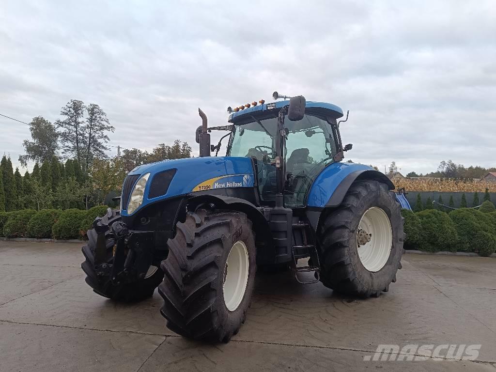 New Holland T 7050 Tractoren