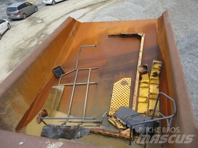 Komatsu HD325-6E0 Rupsdumpers