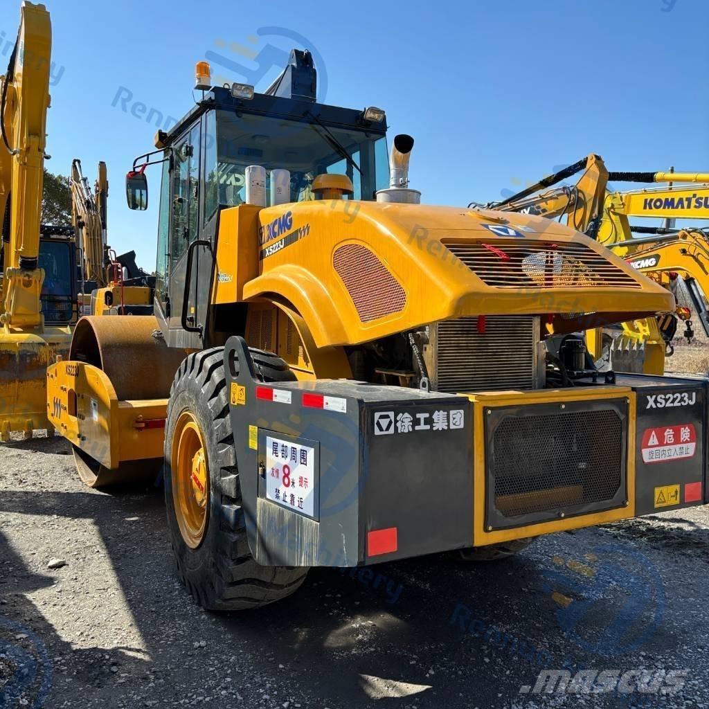 XCMG XS 223 J Trilrolwalsen