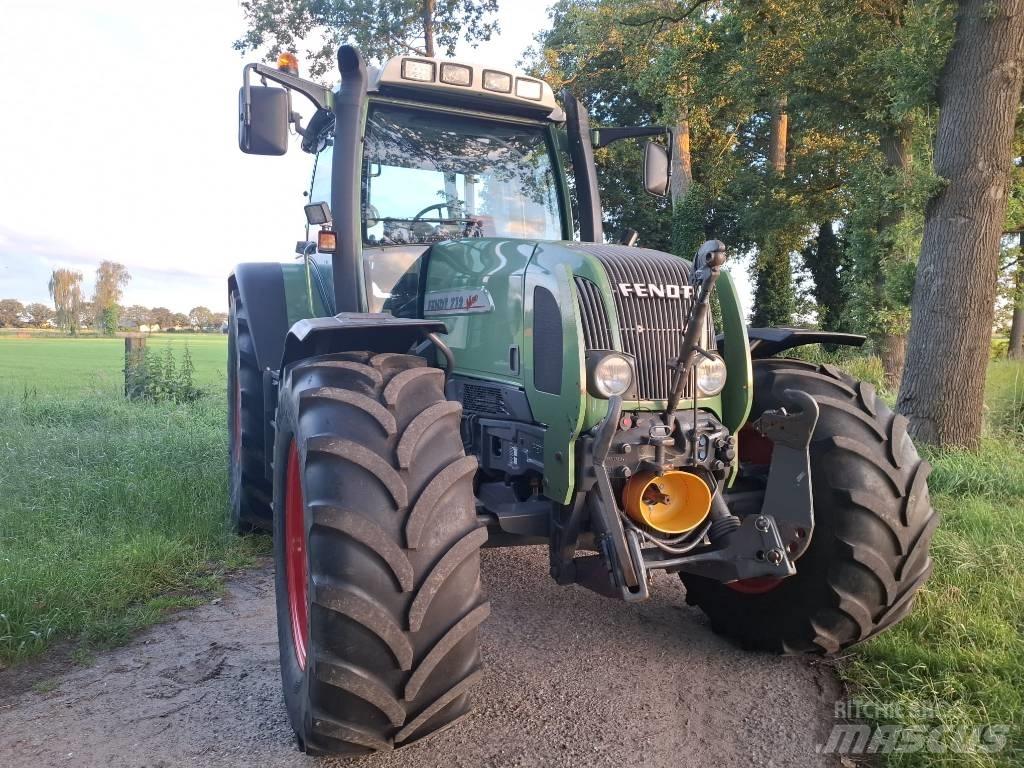 Fendt 712 Vario Tractoren