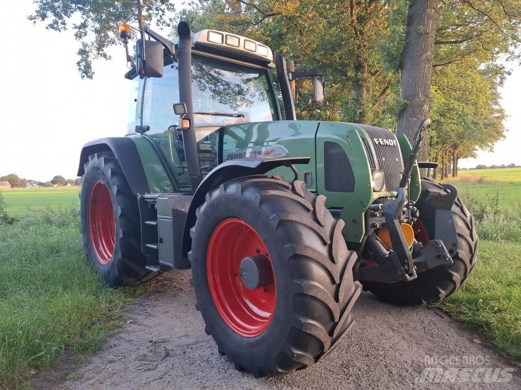 Fendt 712 Vario Tractoren