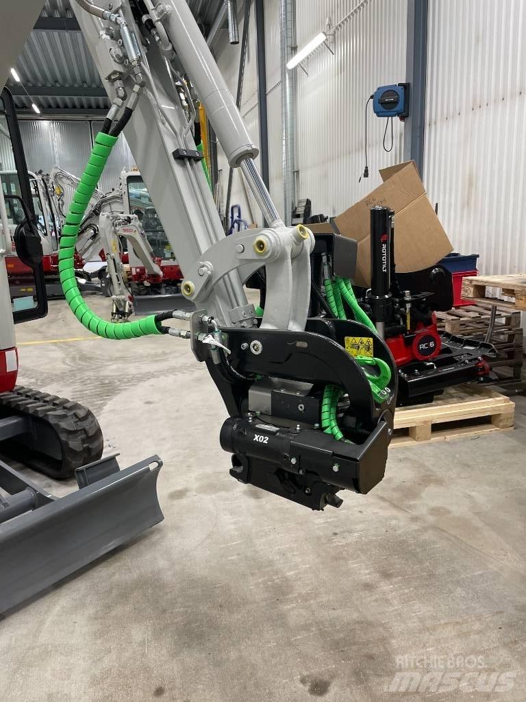 Takeuchi TB 320 Minigraafmachines < 7t