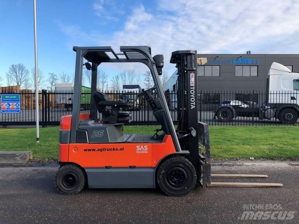 Toyota 7FBMF25 Elektrische heftrucks