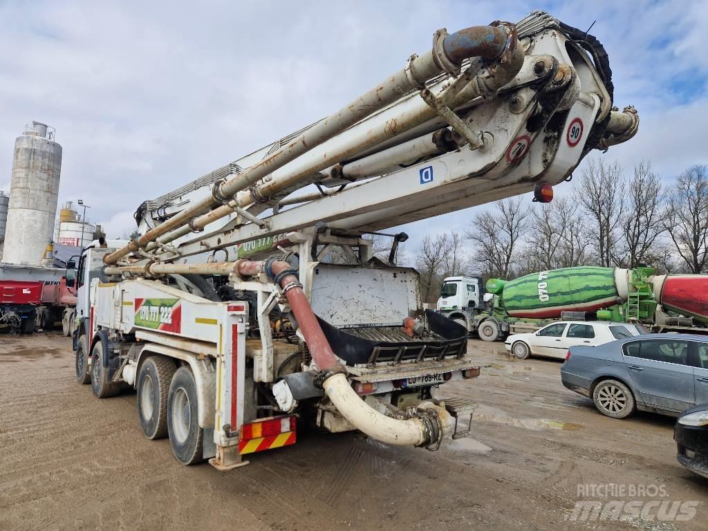 Mercedes-Benz 3236 Betonpomptrucks