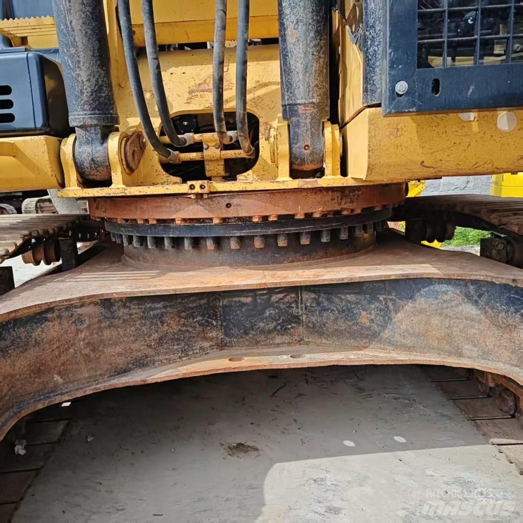 CAT 336 D2 Rupsgraafmachines