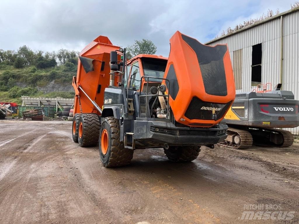 Doosan DA 30 Knik dumptrucks