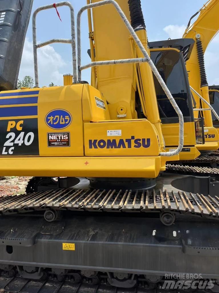 Komatsu PC 240-8 Rupsgraafmachines
