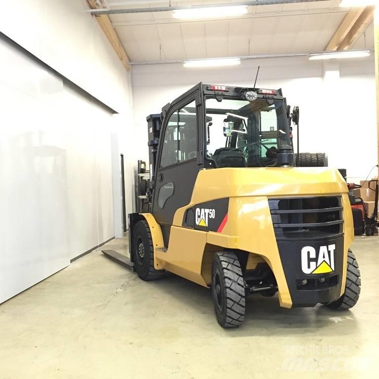 CAT DP 50 N Diesel heftrucks